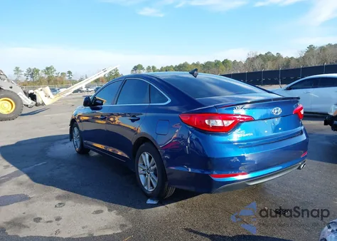 2015 Hyundai Sonata Se z USA, uszkodzony, nr VIN 5NPE24AF2FH255996